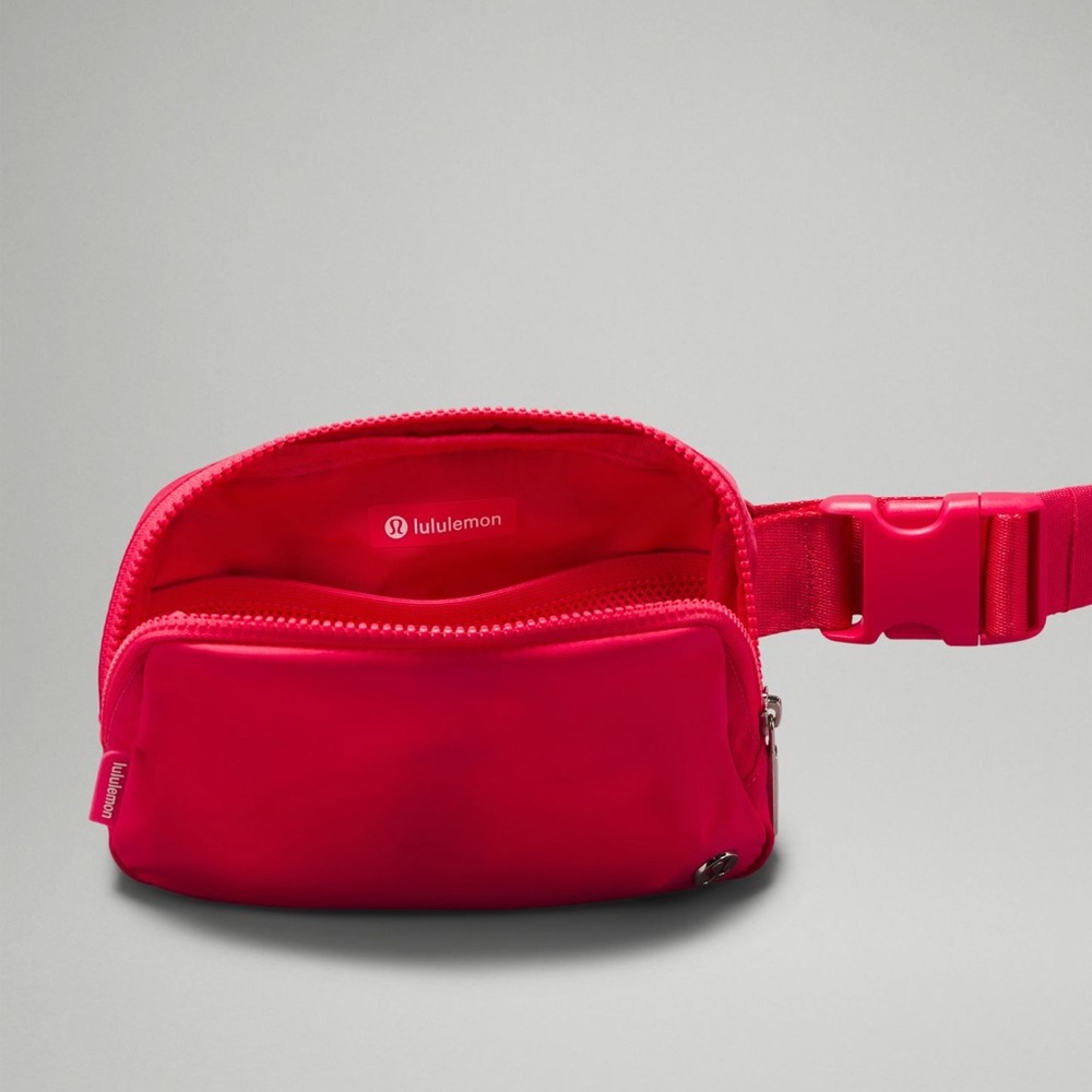 Lululemon “LIP GLOSS” Pink Everywhere Belt Bag NWT *Sold Out Everywhere* - Picture 7 of 10